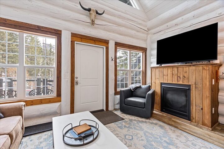 Property Photo:  3864 Gelande Street 2  MT 59937 