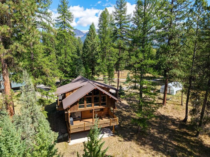 Property Photo: 690 Swanland Drive MT 59826