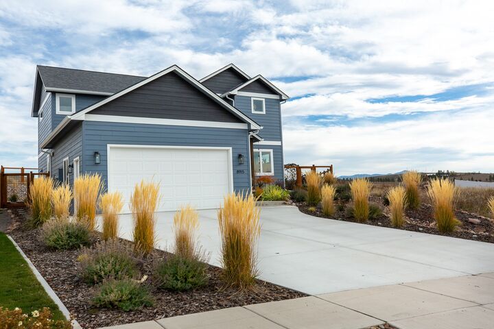 8915 Snapdragon Drive  Missoula MT 59808 photo