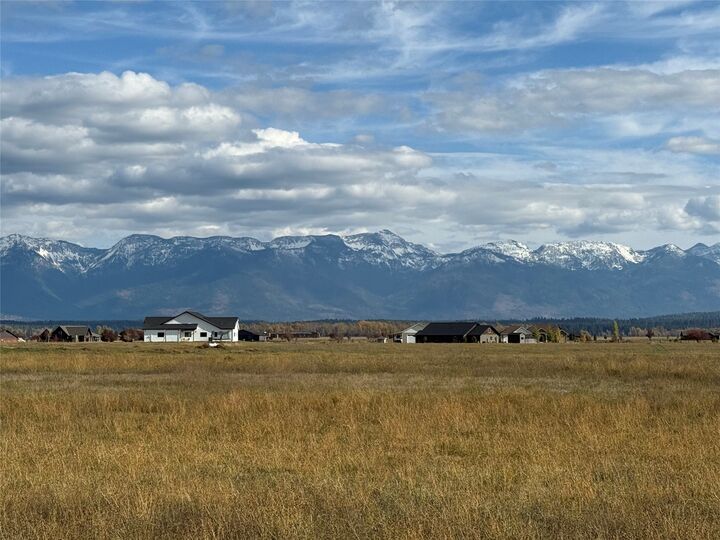 Property Photo:  585 Farm Road  MT 59901 