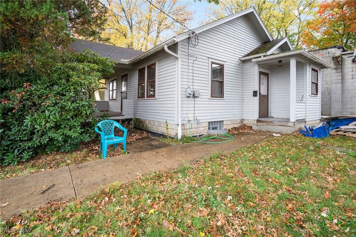 12 Bouquet Avenue  Youngstown OH 44509 photo
