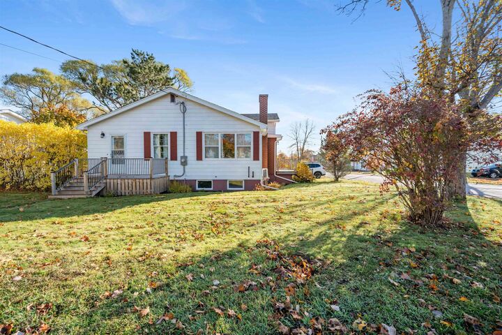 Property Photo:  26 Coll Avenue  NS B0K 1S0 