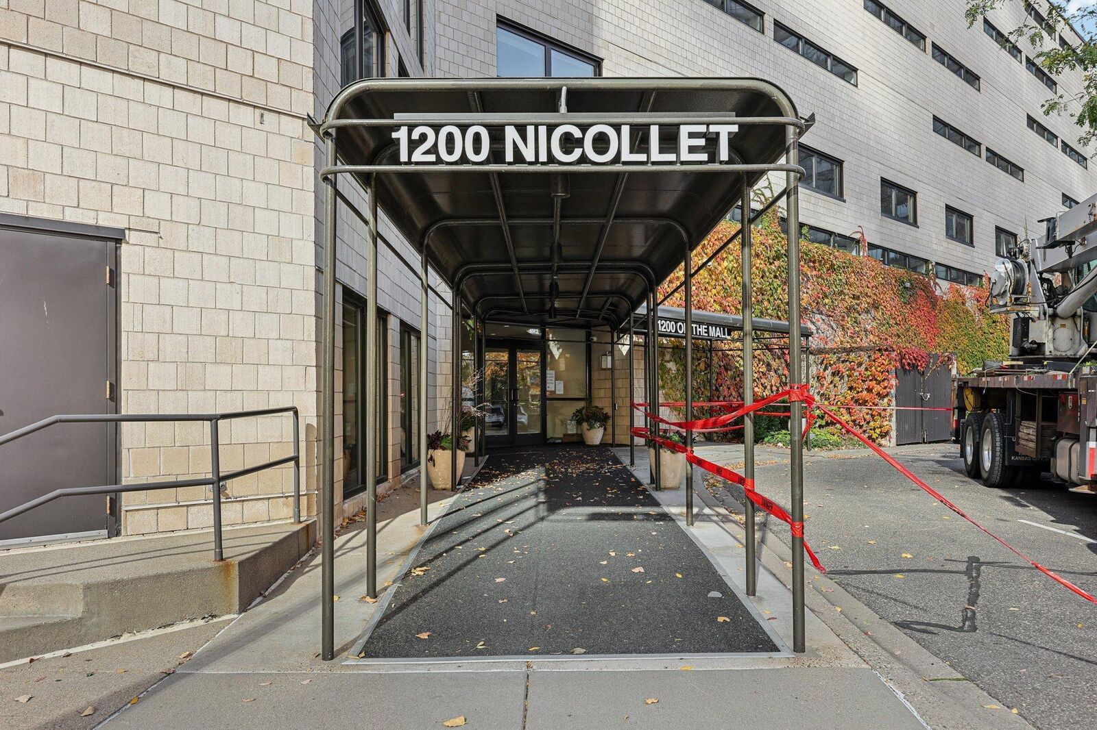 Property Photo: 1200 Nicollet Mall 426 MN 55403