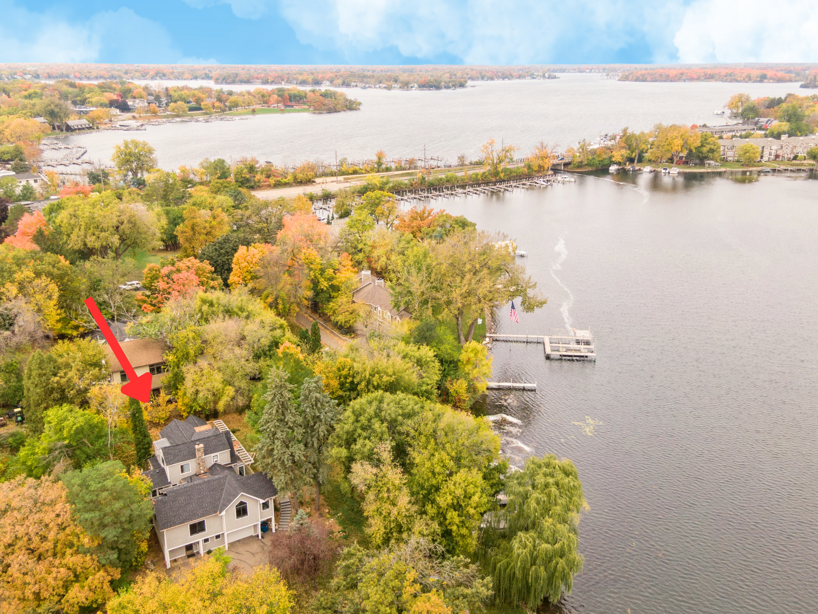 Property Photo:  859 Excelsior Boulevard  MN 55331