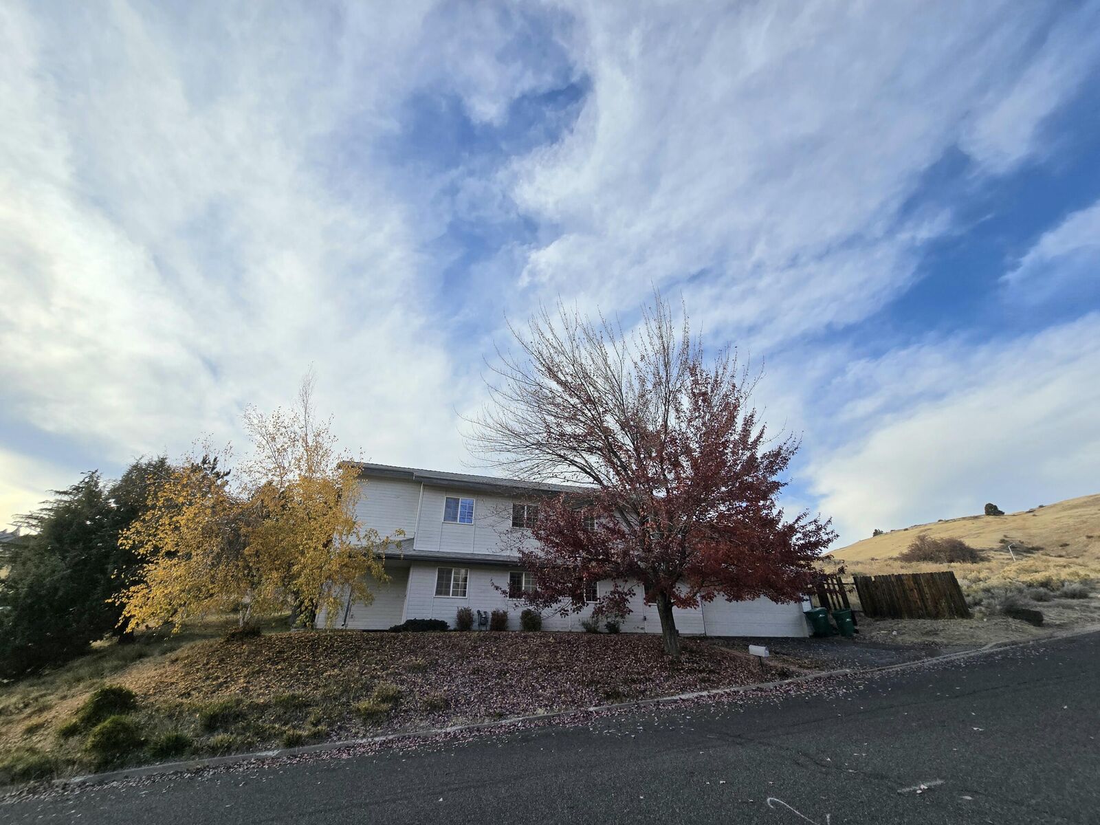 Property Photo:  402 Mountain View Boulevard  OR 97601 