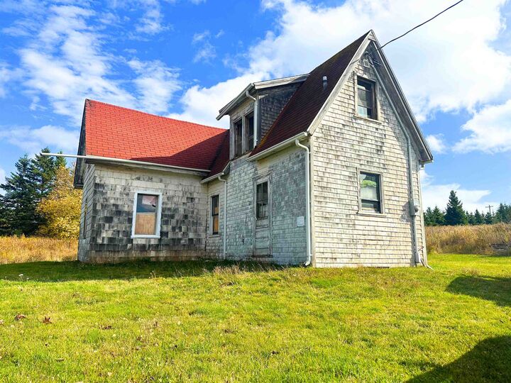 Property Photo: 26 Woodleigh Drive PE C0B 1M0