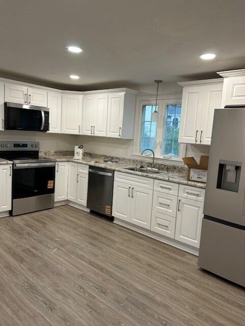 Property Photo:  2 Patrick Rd 2  MA 01747