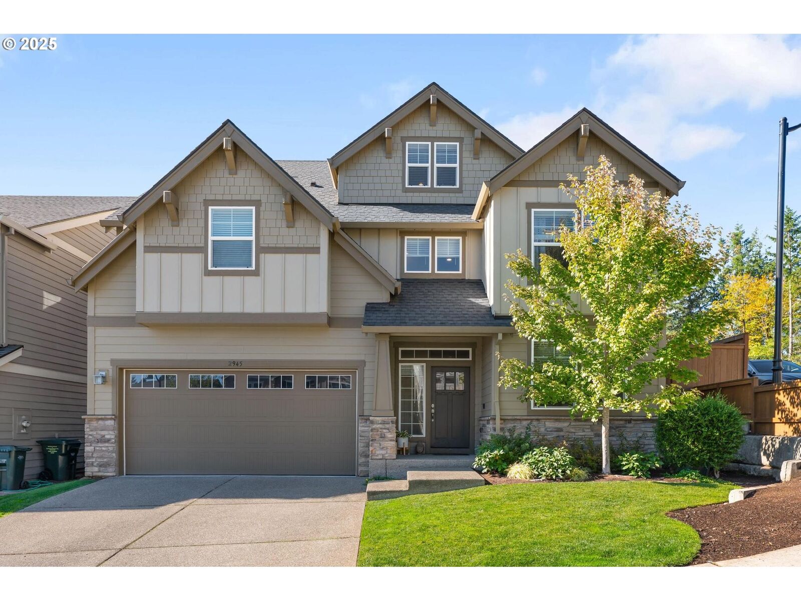 Property Photo:  2945 NW Grace Ter  OR 97229