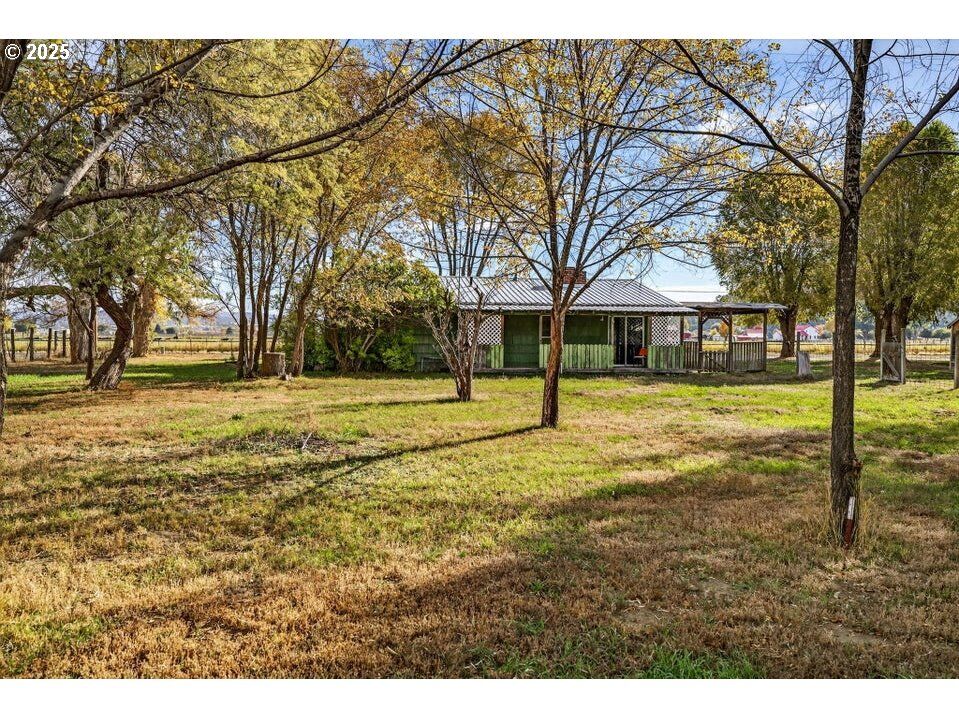 Property Photo:  3464 NW Rimrock Acres Loop  OR 97754 