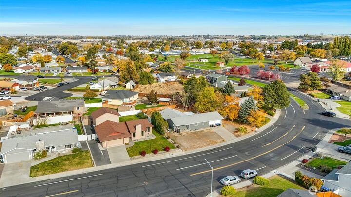 Property Photo:  319 N Grape Drive  WA 98837