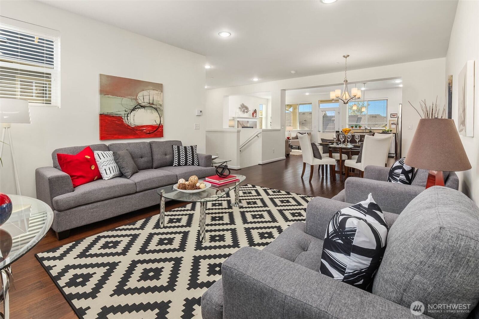 Property Photo:  2535 NE Mulberry Walk  WA 98029 