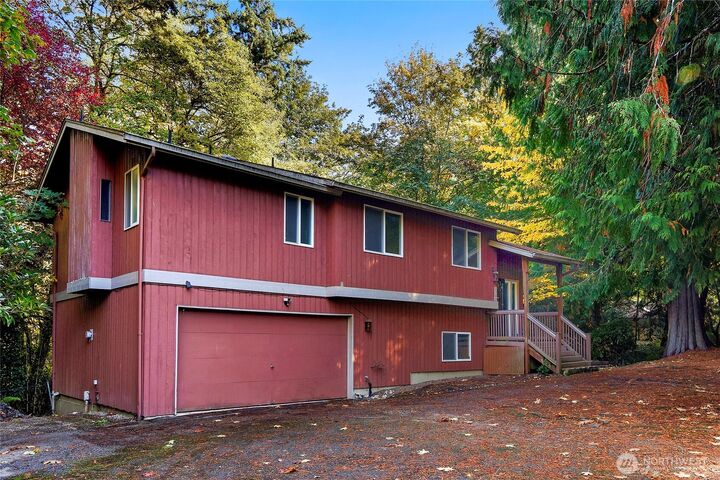 Property Photo:  5755  Blakely Avenue NE  WA 98110