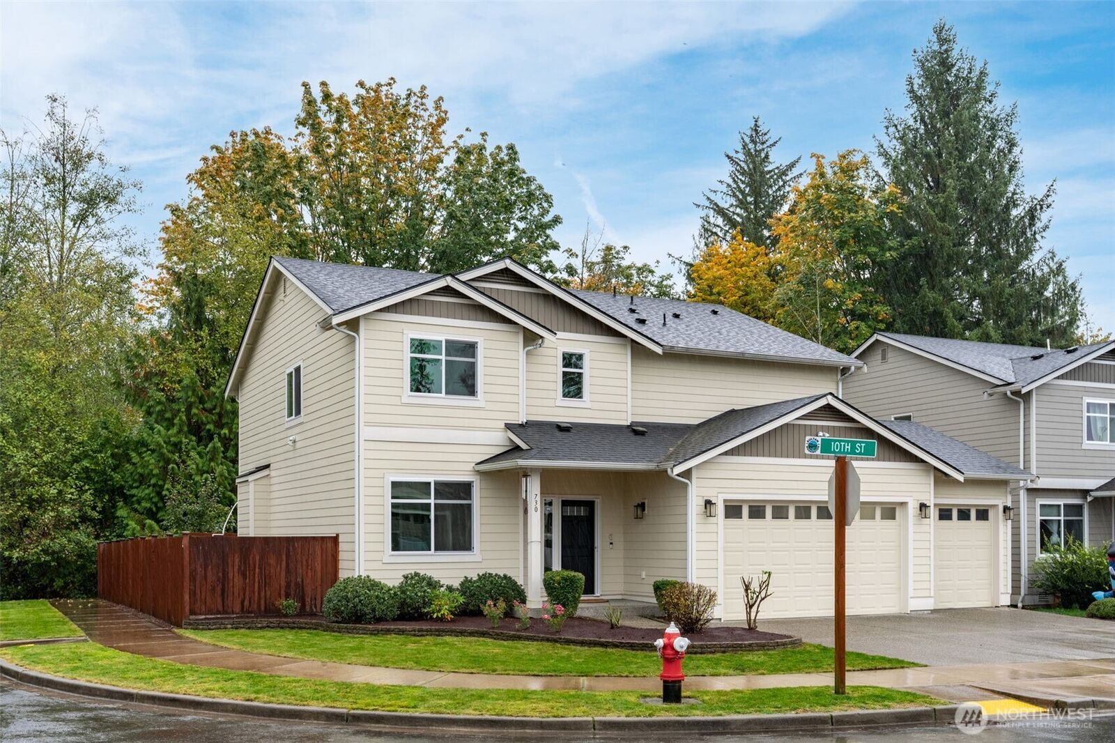 Property Photo:  730  10th Street  WA 98294