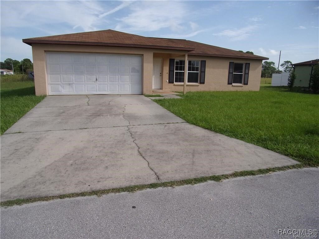 Property Photo: 6469 W Pelican Lane FL 34448