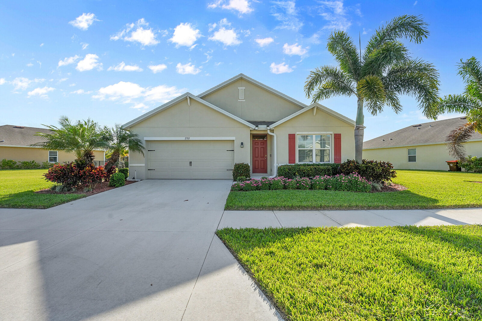 Property Photo: 2785 Granville Manor SW FL 32968