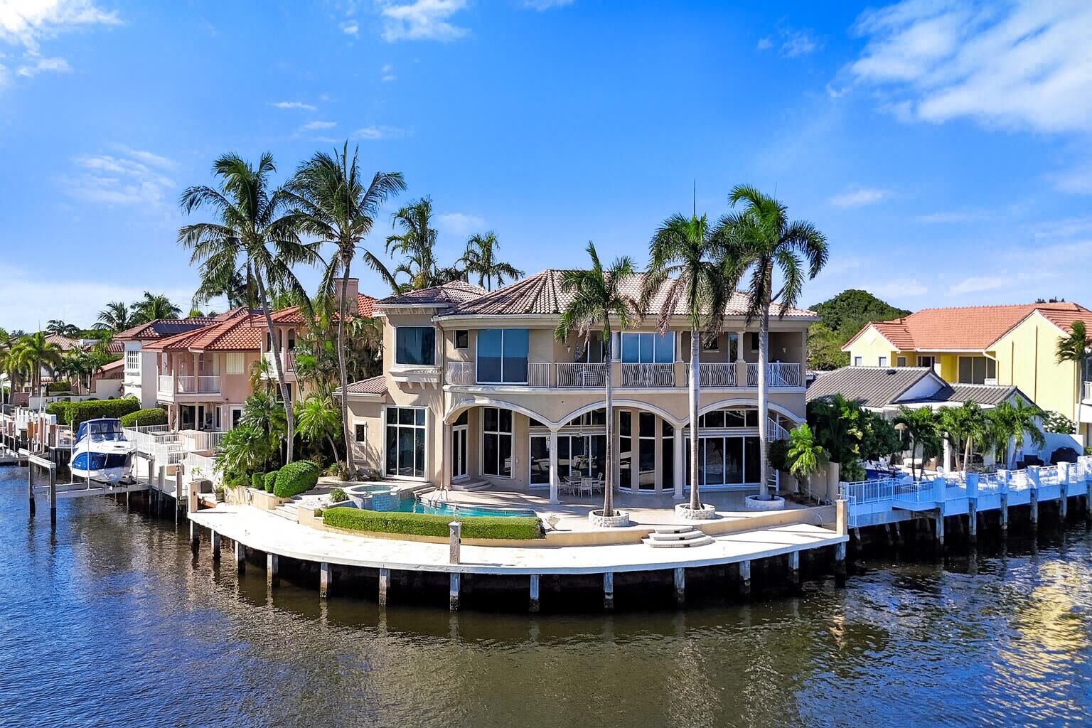 Property Photo:  612 Admirals Way  FL 33483 