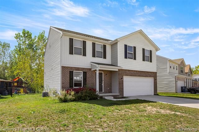 Property Photo:  1659 Greenway Drive  MI 48198