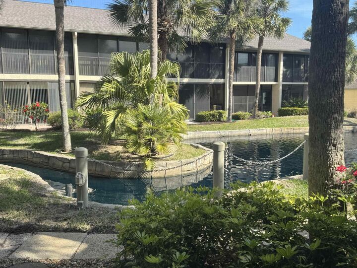 Property Photo:  81 Village Las Palmas Cir 81  FL 32080