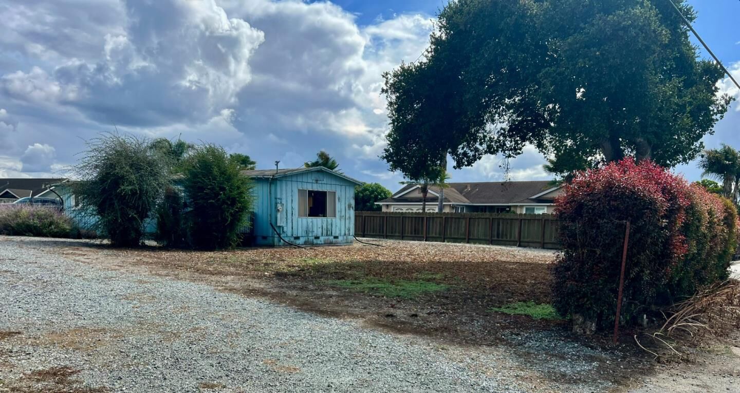 Property Photo:  81 Fruitland Avenue  CA 95076