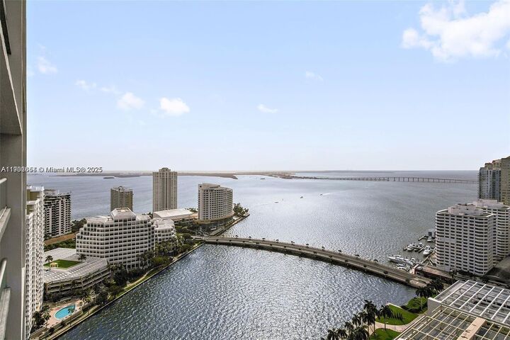 495 Brickell Ave 5407  Miami FL 33131 photo