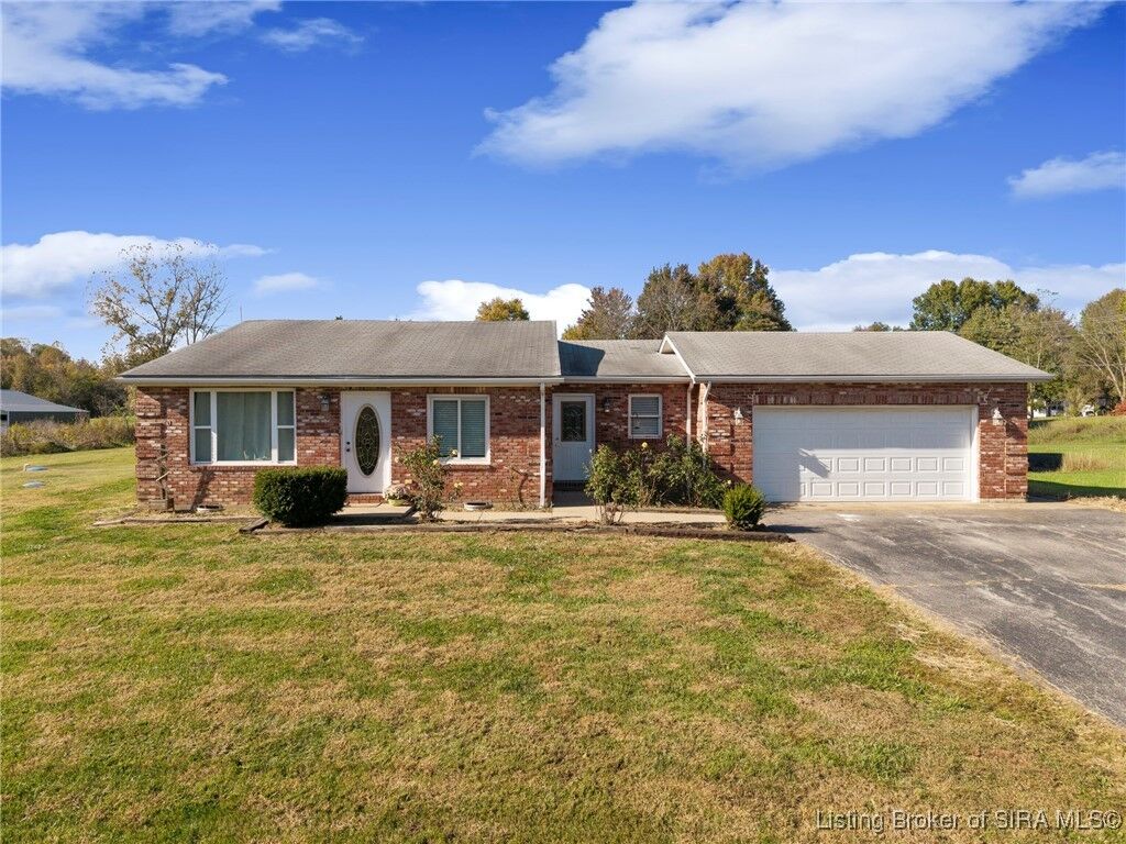 Property Photo:  1807 Crone Road  IN 47143