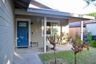Property Photo:  48 N Leggett Street  CA 93257