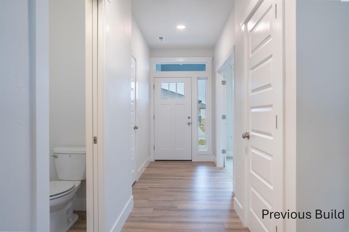 Property Photo:  1087 N Grant Place  WA 99336