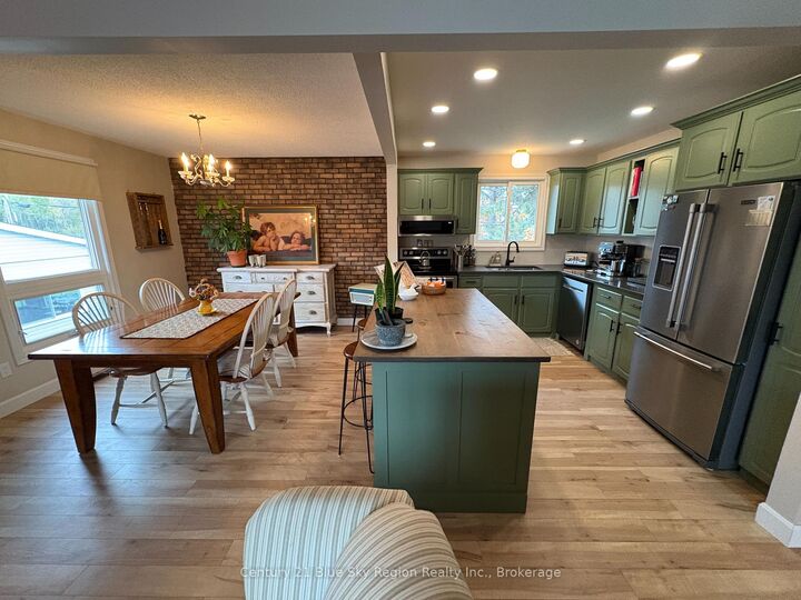 Property Photo:  116 Rancier Street  ON P1B 7X3 