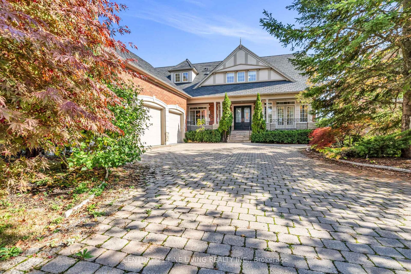 Property Photo:  5 Classic Drive  ON L6Y 5G9 