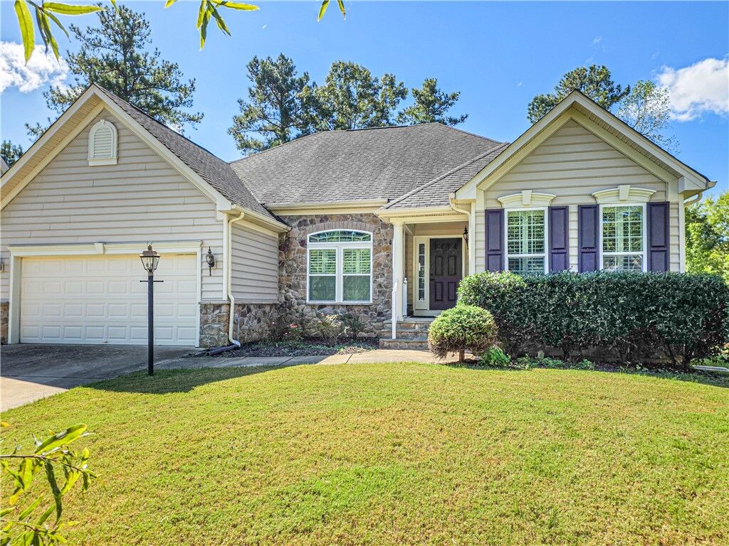 Property Photo:  9331 Ashwood Court  VA 23168 