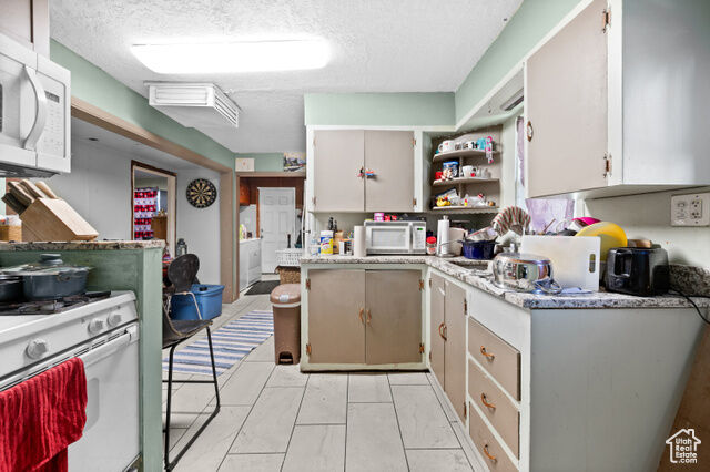 Property Photo:  348 W 1700 S  UT 84115