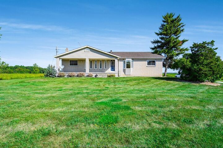 Photo de la propriété:  7458 County Rd 18  ON N0R 1G0