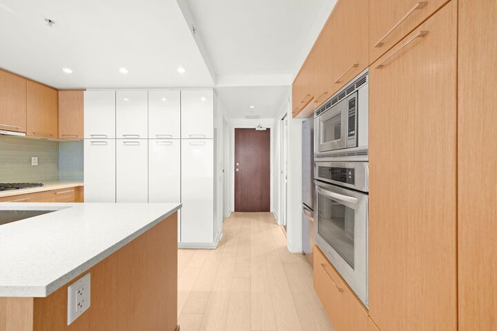 Property Photo: 2008 Pine Street 425 BC V6J 0B8