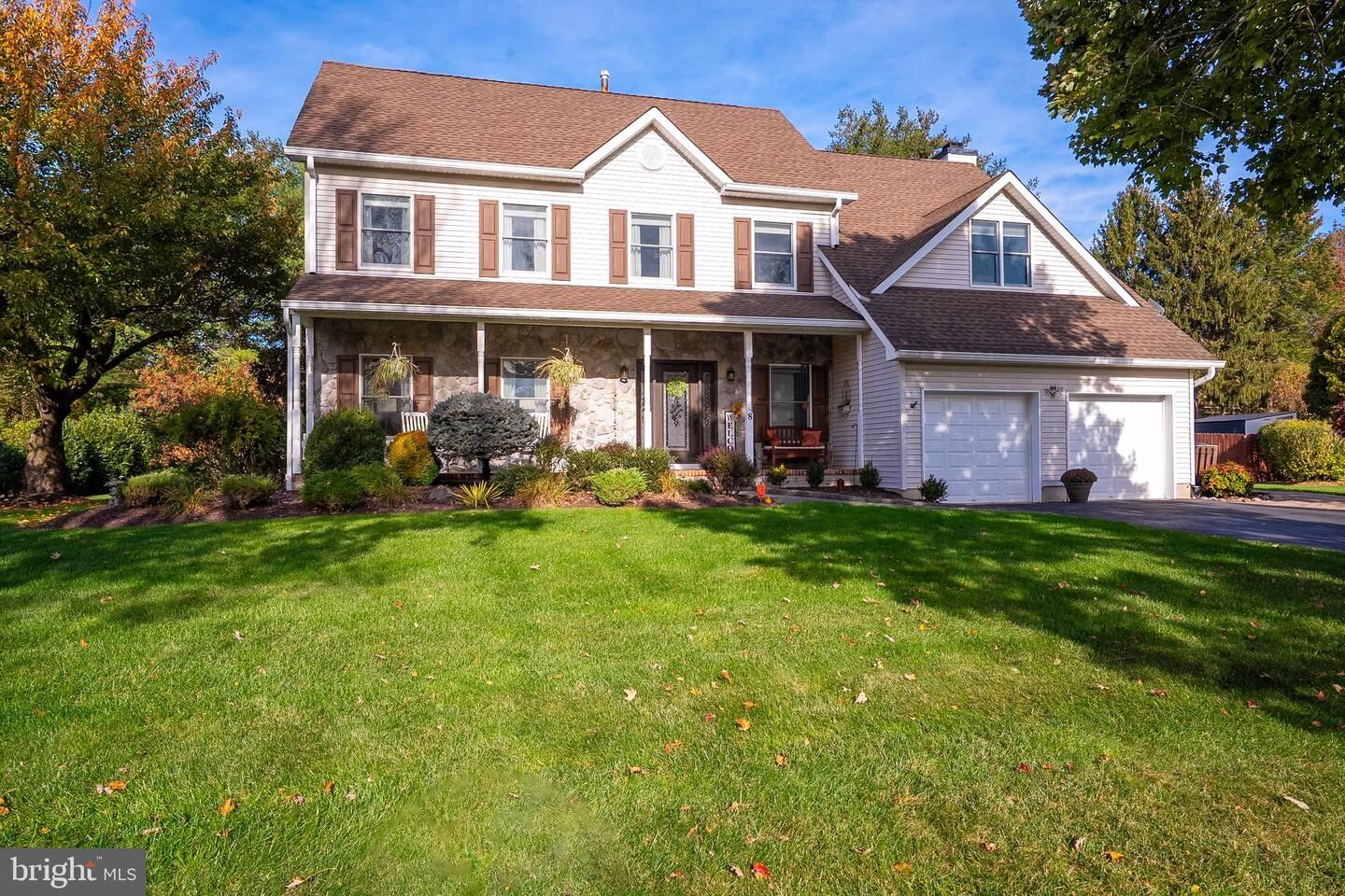 Property Photo:  8 Knight Drive  NJ 08536 