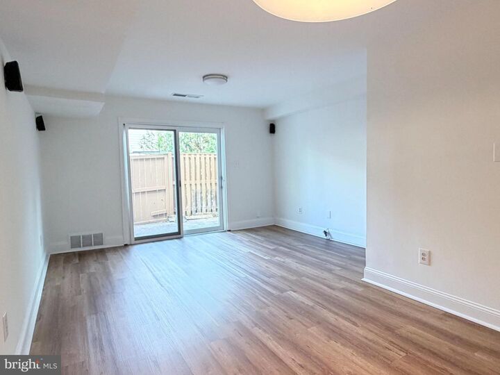 Property Photo:  11138 Snughaven Lane  VA 22030 