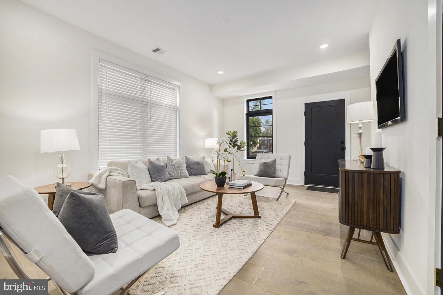 Property Photo:  7519 Ridge Avenue R 204  PA 19128