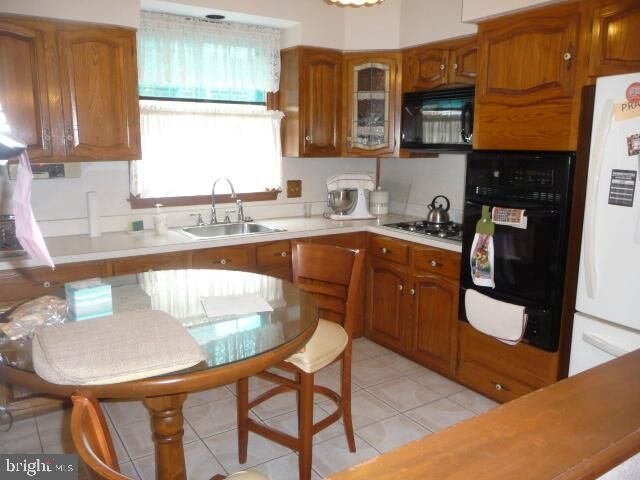 Property Photo:  709 Hartel Avenue  PA 19111