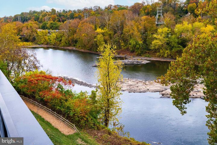 Property Photo:  4586 Riverside Way  PA 19127 