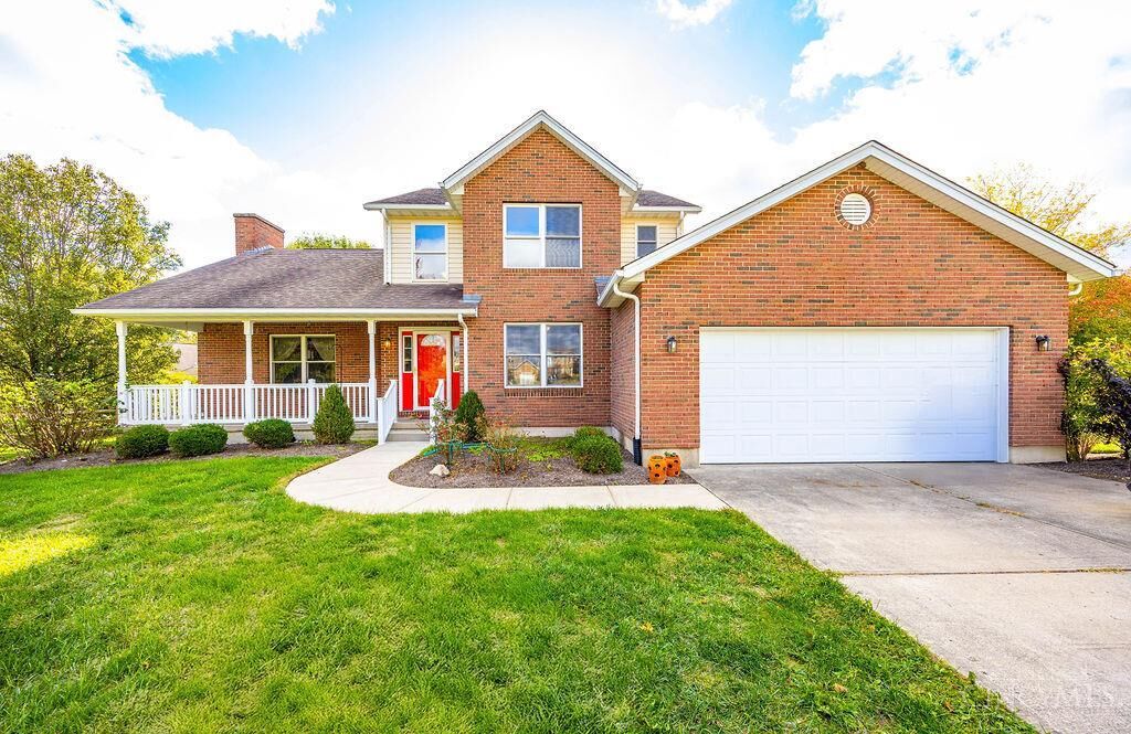 Property Photo:  4 Olde Stone Court  OH 45056