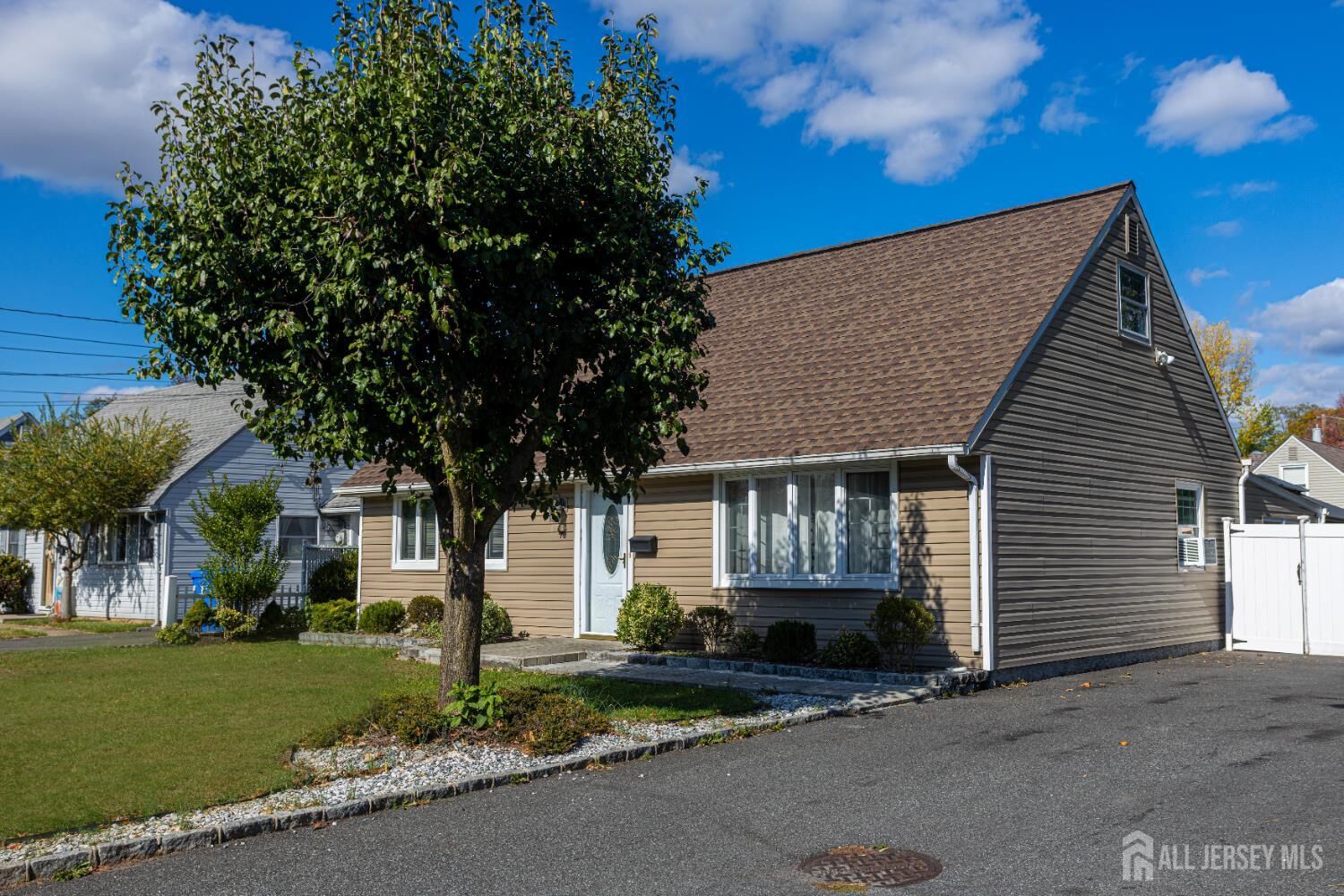 Property Photo:  78 Patricia Avenue  NJ 07067 