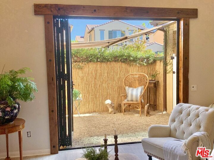 Property Photo:  454 Tibbetts St  CA 93060 