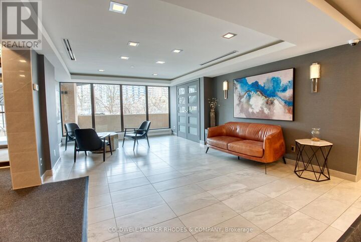 Photo de la propriété:  556 Laurier Avenue West 1105  ON K1R 7X2