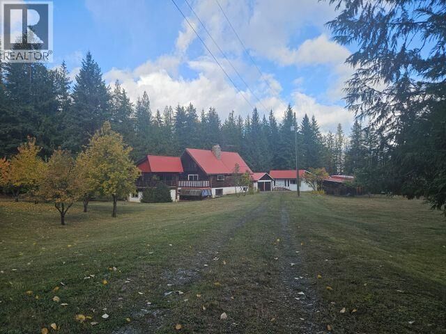 Property Photo: 534 Willow Street BC V0G 1K0