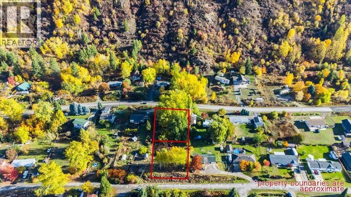 2073 Raspberry Road  Robson BC V0G 1X0 photo