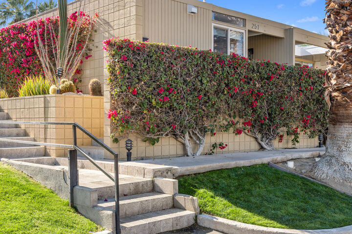 Property Photo:  251 Sandpiper Street  CA 92260