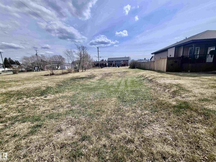 Property Photo:  4921 47 Avenue  AB T0A 3A4 