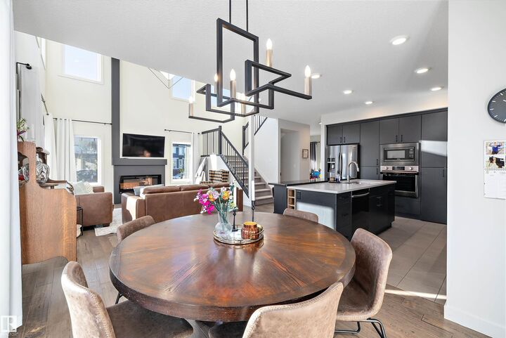 Property Photo: 2 Elwyck Gate AB T7X 0Z2