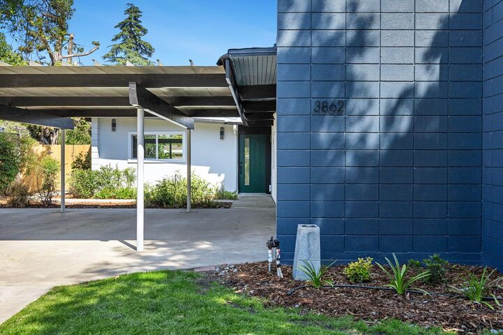 Property Photo:  3862 N Orchard Street  CA 93726 