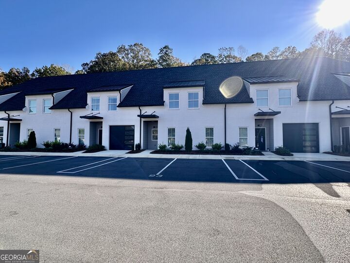 Property Photo:  77 Chateau Drive SE  GA 30161 