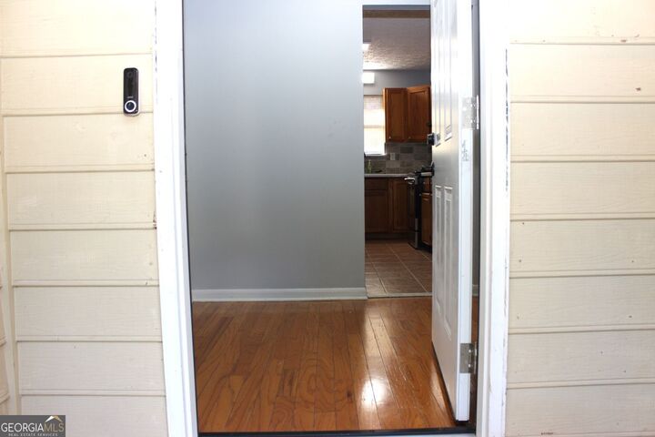 Property Photo: 6941 Vesta Brook Drive GA 30260